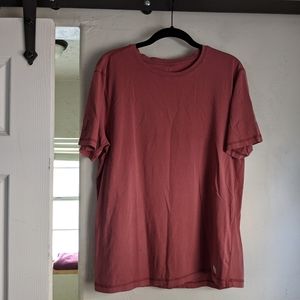 ✨FREE✨ Men's Vuori Tee Large